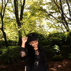 Meet your Posher, Eliza